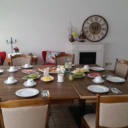 Мини-отель Landgasthaus Zu Den Erdfaellen 3*